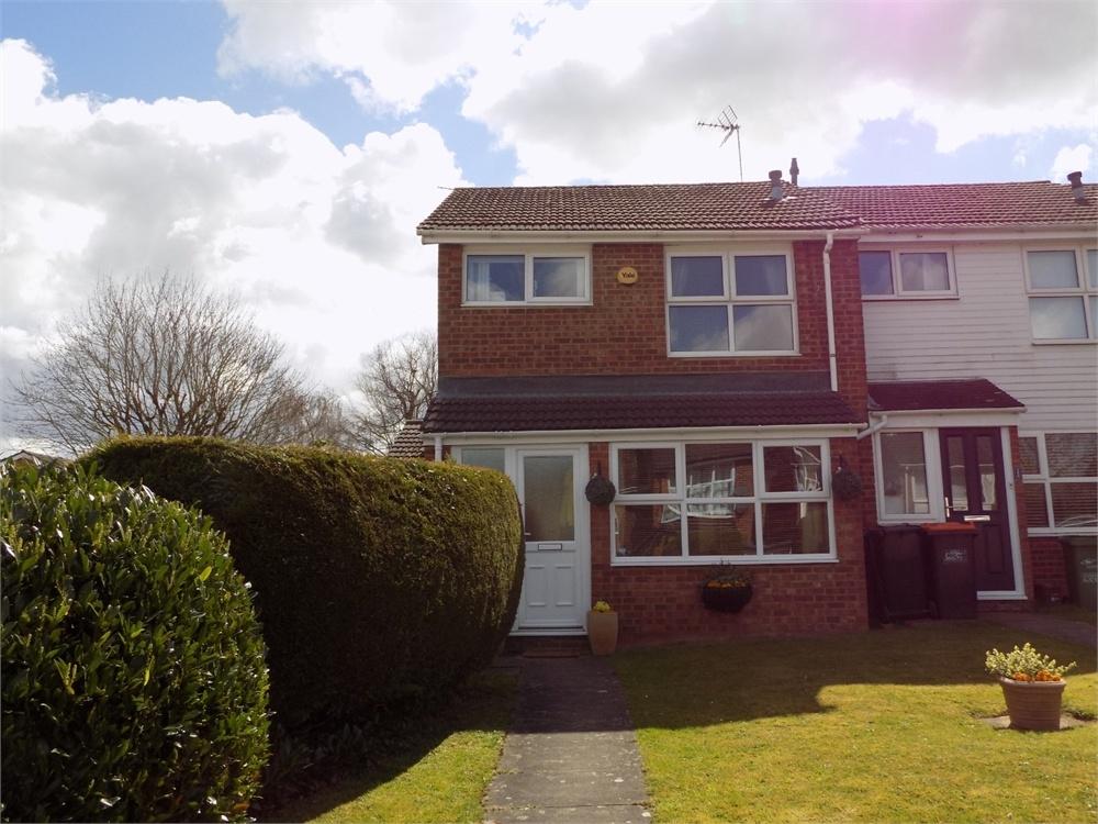 Grasmere Way, Leighton Buzzard, Bedfordshire 4 bed end of terrace house
