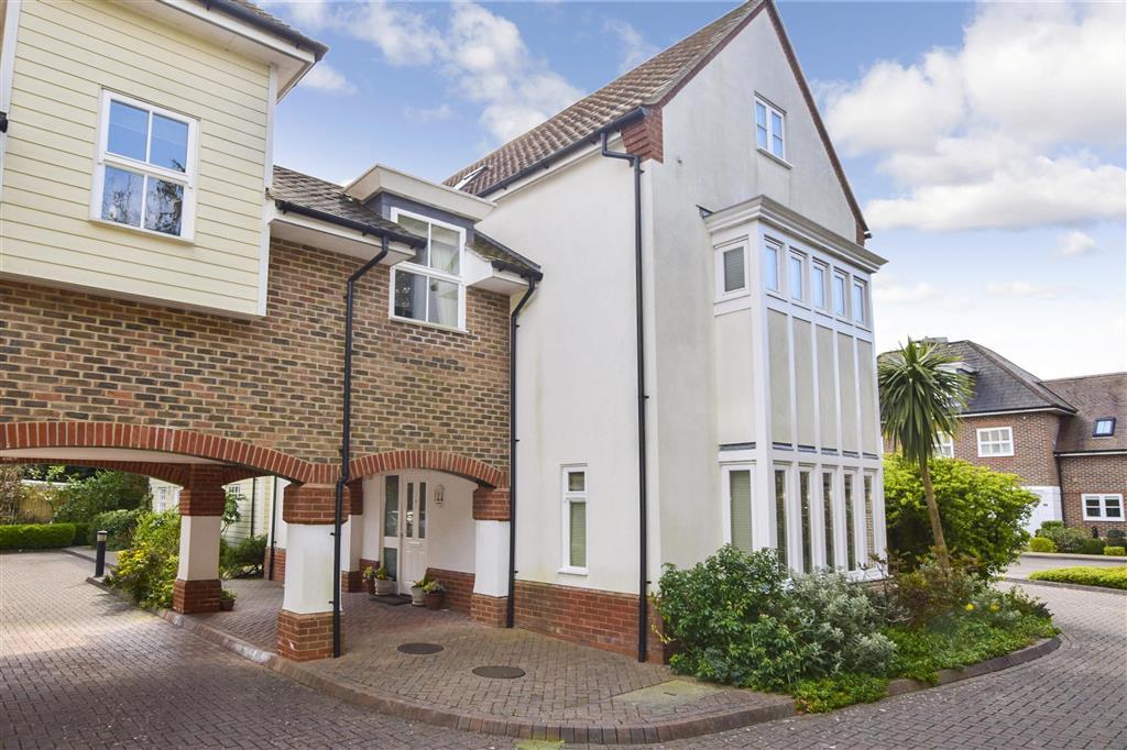Pears Grove, Prinsted, Emsworth, Hampshire 4 bed townhouse £575,000