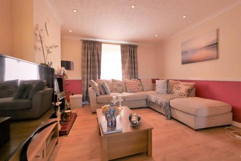 71 Burrell Road, Ipswich, IP2 8AD