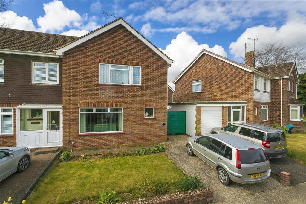 Montgreenan, St Catherines Drive... 3 bed semidetached house £350,000