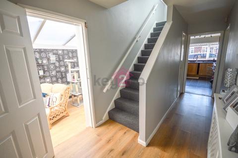 11 Borrowdale Avenue, Halfway, Sheffield, S20 4HH