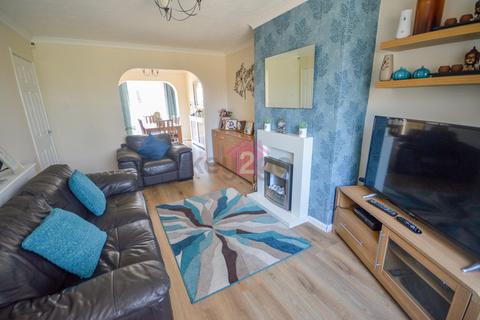 11 Borrowdale Avenue, Halfway, Sheffield, S20 4HH