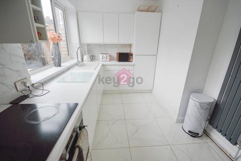 9 Burbage Grove, Sheffield, S12 4SR