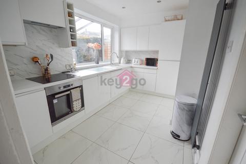 9 Burbage Grove, Sheffield, S12 4SR