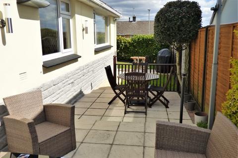 14 Lytham Road, Broadstone, BH18 8JS