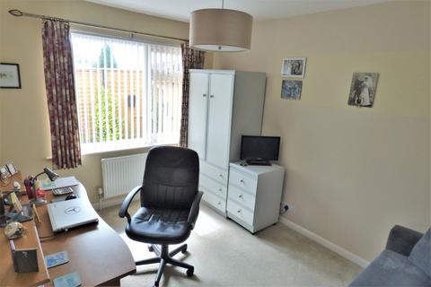 14 Lytham Road, Broadstone, BH18 8JS