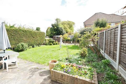 17 Mosyer Drive, Orpington, BR5 4PN