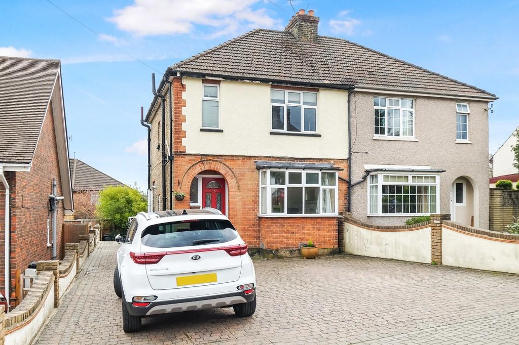 Cambray Road, Orpington 3 bed semidetached house £500,000
