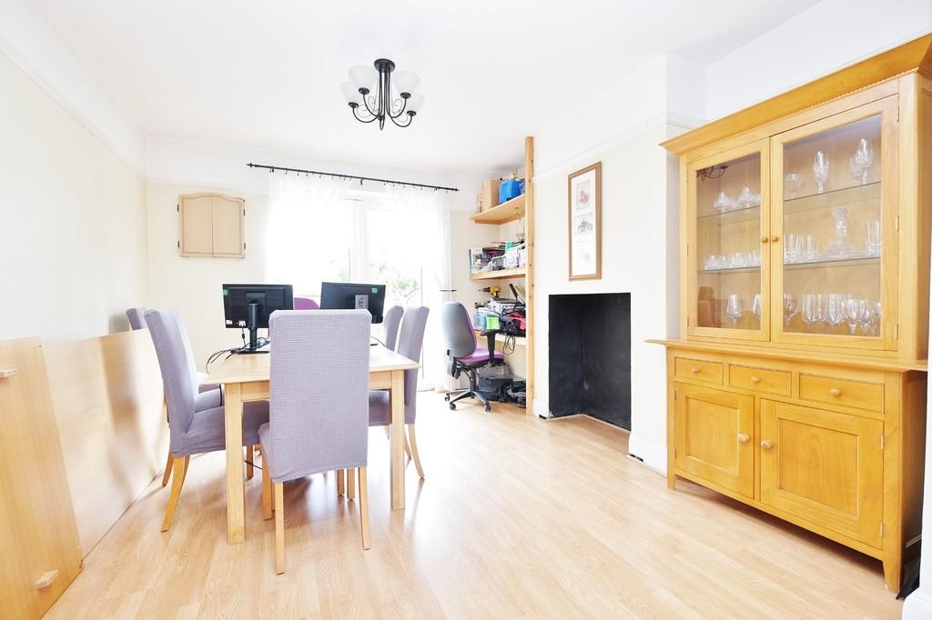 Cambray Road, Orpington 3 bed semidetached house £500,000