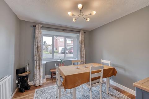 46 Chandlers Close, Redditch, B97 5HU