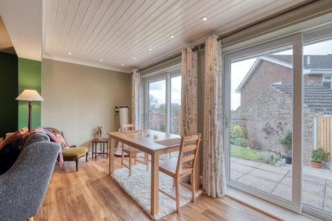 46 Chandlers Close, Redditch, B97 5HU