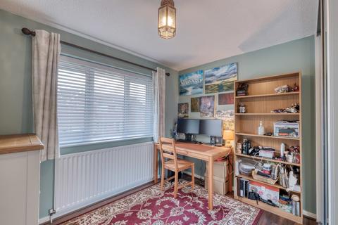 46 Chandlers Close, Redditch, B97 5HU