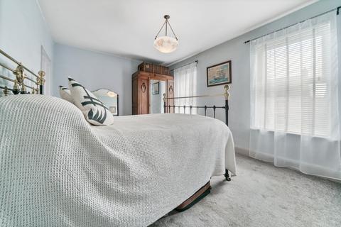 40 Osterley Park View Road, London, W7 2HH
