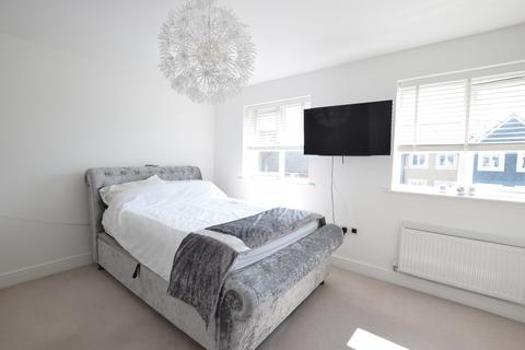 20 Stevens Way, Church Crookham, Fleet, GU52 8BD