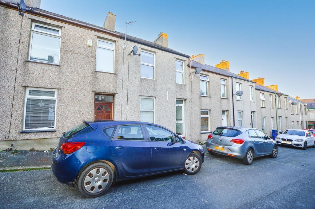 Edward Street, Caernarfon, Gwynedd, LL55 2 bed terraced house £130,000