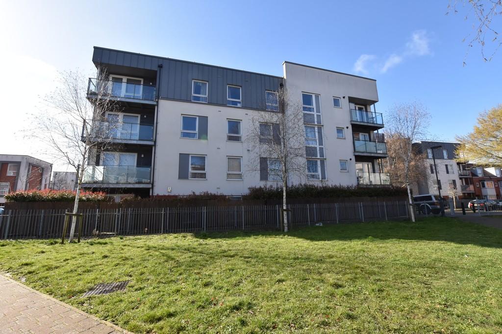 Drinkwater Road,West Harrow, HA2 0FR 2 bed flat £345,000