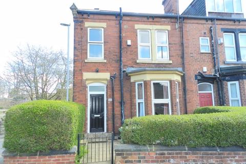52 Cliff Mount, Leeds, LS6 2HP