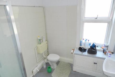 52 Cliff Mount, Leeds, LS6 2HP
