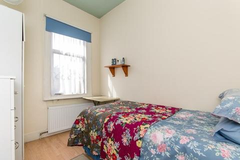 85 Holland Road, London, NW10 5AT