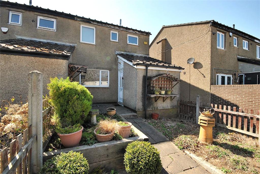 Holtdale Avenue, Holt Park, Leeds 3 bed terraced house £125,000