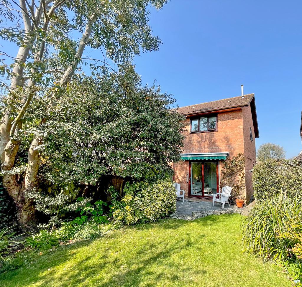 163 Castle Lea, Caldicot, Monmouthshire, NP26 4HS 2 bed semidetached