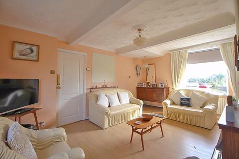 32 Beacon Lane, Dudley, DY3 1NB