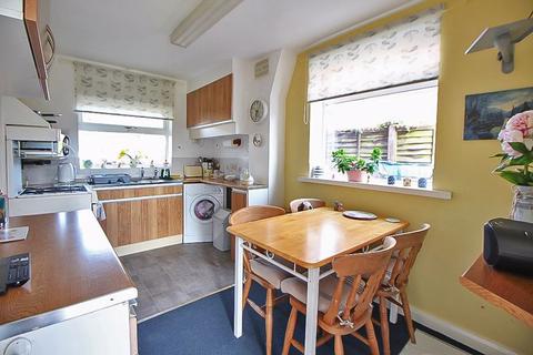 32 Beacon Lane, Dudley, DY3 1NB