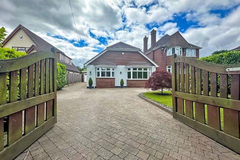 2 bedroom detached bungalow for sale, Sneyd Lane, Essington, Wolverhampton