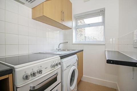 1 bedroom ground floor flat to rent, White Horse Hill, Chislehurst