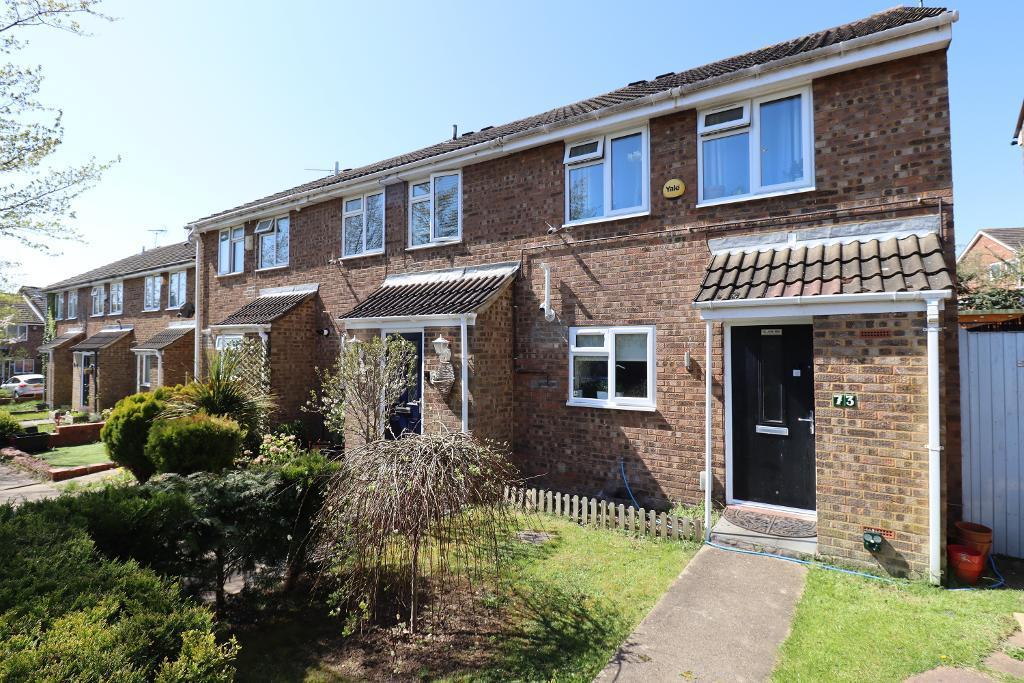 Brussels Way, Marsh Farm, Luton, Bedfordshire, LU3 3TH 3 bed end of