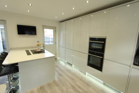 22 Cardinal Road, Chafford Hundred, Grays, RM16 6DW