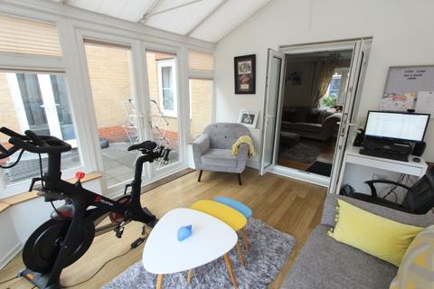 22 Cardinal Road, Chafford Hundred, Grays, RM16 6DW