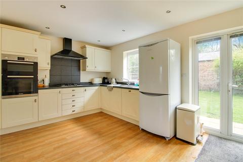 10 Barcote Close, Swindon, SN25 2BJ