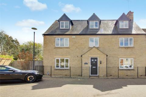 10 Barcote Close, Swindon, SN25 2BJ