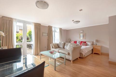 1 bedroom apartment to rent, Angevins House, City Centre, OX1