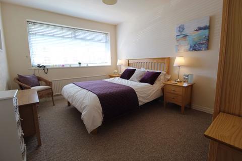 1 Bradden Close, Wirral, CH63 9HB