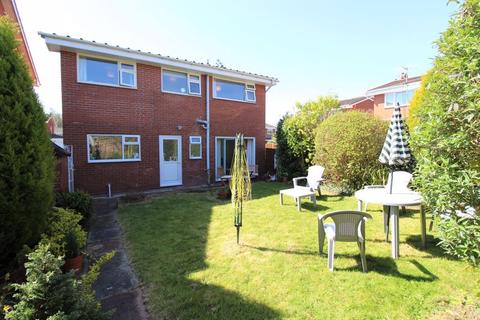 1 Bradden Close, Wirral, CH63 9HB