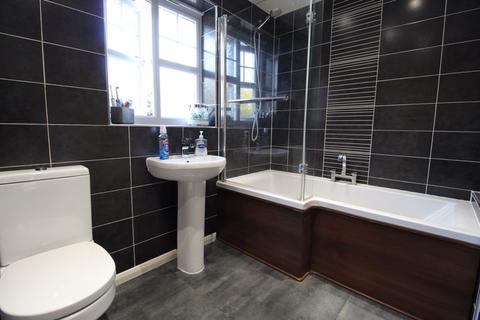9 Denham Close, Prenton, CH43 7NB