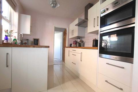 16 Addison Road, Reading, RG1 8EN