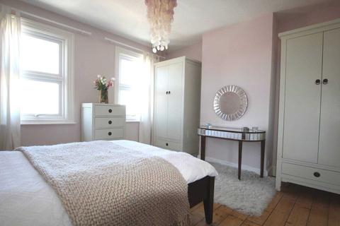 16 Addison Road, Reading, RG1 8EN