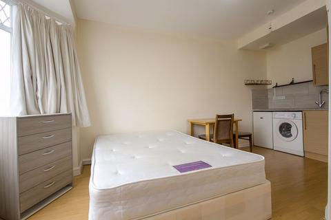 Property to rent, Nightingale Road, Edmonton N9