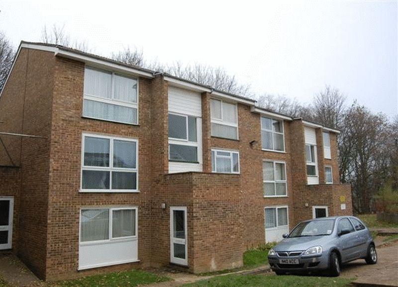 Tattershall Drive, Hemel Hempstead 1 bed flat £850 pcm (£196 pw)