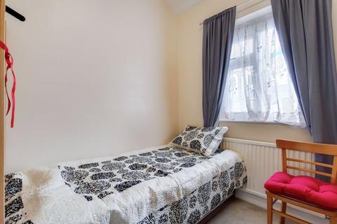 98 Fairholme Road, Croydon, CR0 3PH