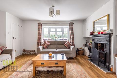 177 Shepherds Hill, Harold Wood, Romford, RM3 0NR