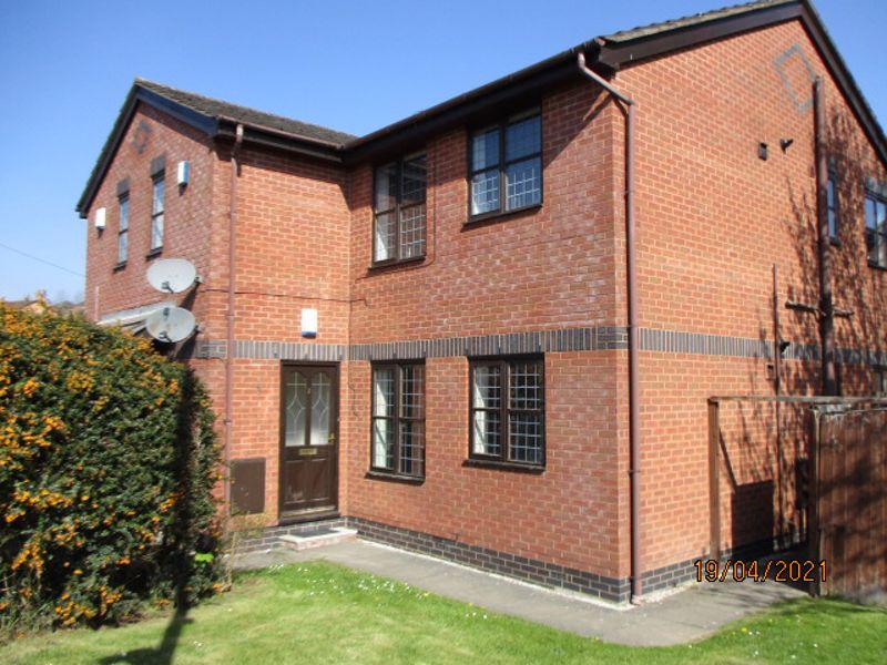 3 Southsea Road, New Broughton, Wrexham. 2 bed apartment £495 pcm (£