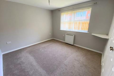 2 bedroom apartment to rent, Kernal Road, Hereford