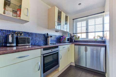 30 Woodhatch, Southwater, Horsham, RH13 9TU