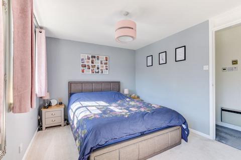 30 Woodhatch, Southwater, Horsham, RH13 9TU