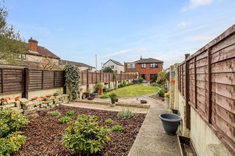 11 Almatade Road, Southampton, SO18 6AA