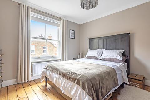 13 Cheselden Road, Guildford, GU1 3SB